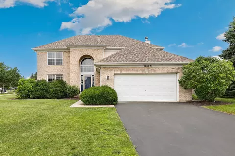 2782 Hobbs Ct, Yorkville, IL 60560