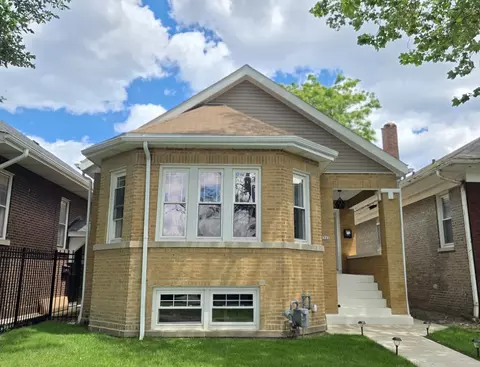 6341 N Campbell Ave, Chicago, IL 60659