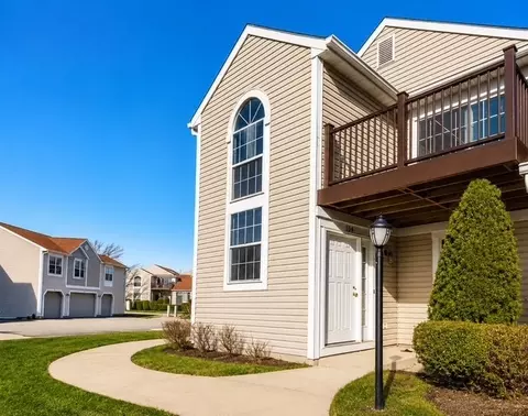 634 Le Parc Cir #634, Buffalo Grove, IL 60089