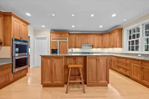 Kitchen - 2142 Harrison St, Glenview, IL 60025 photo 3 of 8
