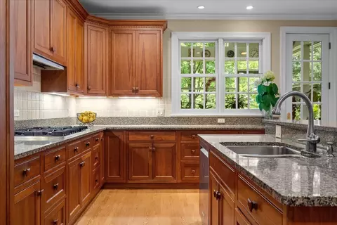 Kitchen - 2142 Harrison St, Glenview, IL 60025 photo 6 of 8