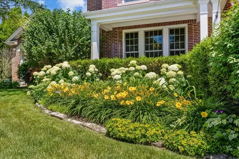 Exterior - 2142 Harrison St, Glenview, IL 60025 photo 10 of 22