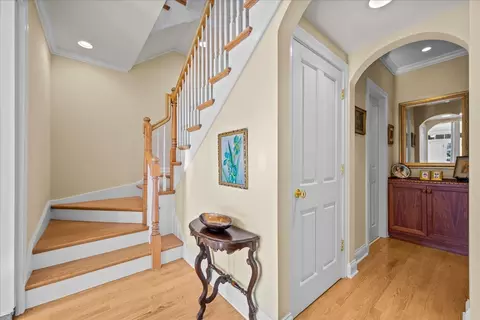 Entry Way - 2142 Harrison St, Glenview, IL 60025 photo 3 of 8