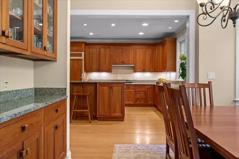 Kitchen - 2142 Harrison St, Glenview, IL 60025 photo 2 of 8