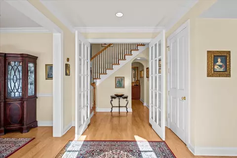 Entry Way - 2142 Harrison St, Glenview, IL 60025 photo 2 of 8