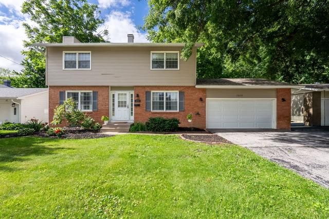 1919 E 32nd St, Davenport, IA 52807