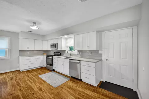205 S Cottage Ave, Normal, IL 61761 photo 9