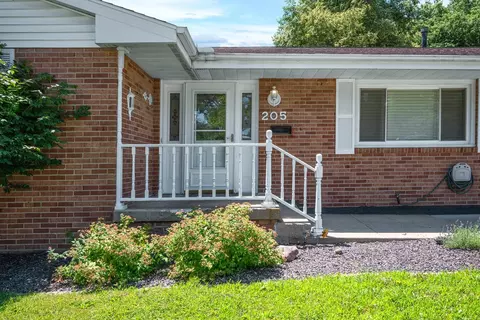 205 S Cottage Ave, Normal, IL 61761 photo 2