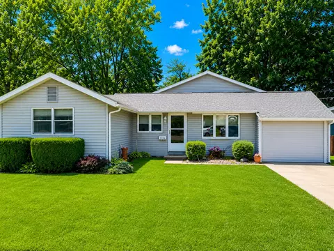 1105 Avenue I, Sterling, IL 61081