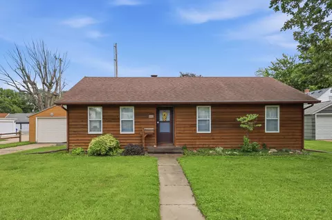 1116 53rd St, Moline, IL 61265 photo 1