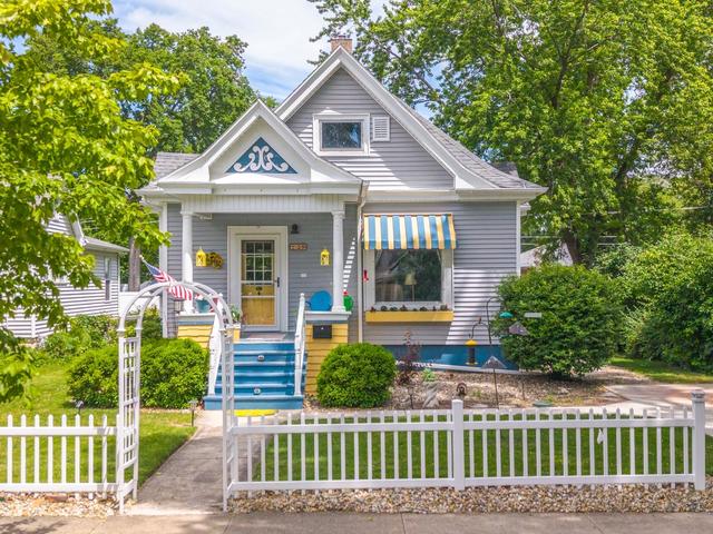 729 W Henry St, Pontiac, IL 61764