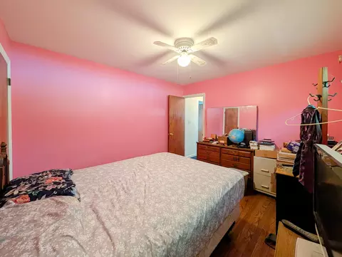 Bedroom - 291 3rd St, Wheeling, IL 60090 photo 4 of 5