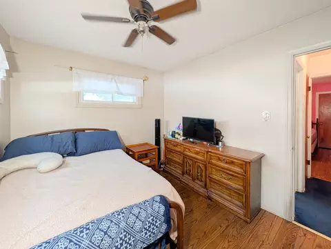 Bedroom - 291 3rd St, Wheeling, IL 60090 photo 1 of 5