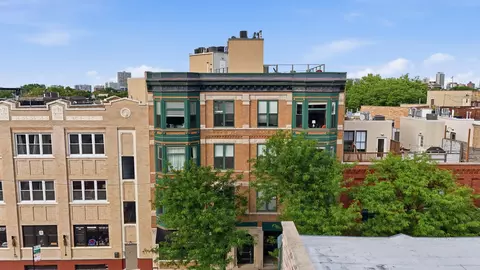 1245 W George St #201, Chicago, IL 60657
