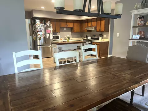 Dining - 3600 Brookmeade Dr, Rolling Meadows, IL 60008 photo 2 of 2