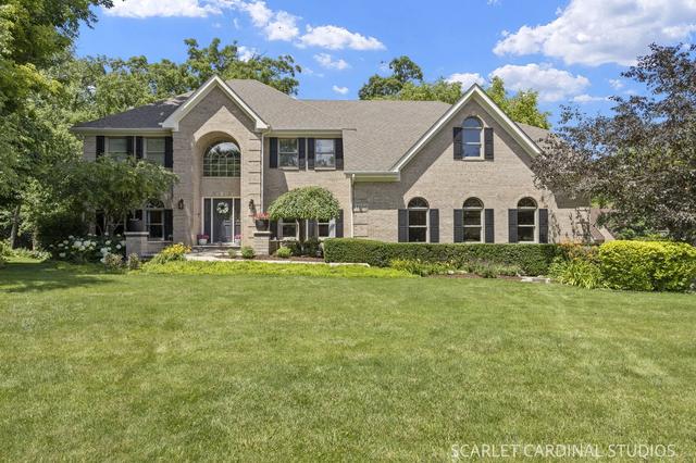 1050 Aster Ln, West Chicago, IL 60185