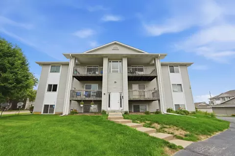 4165 Mallard Ct #5, Bettendorf, IA 52722