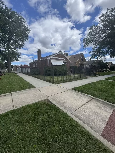 3258 W 84th St, Chicago, IL 60652
