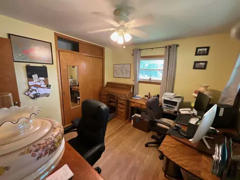 852 Carr St, Elgin, IL 60123 photo 16