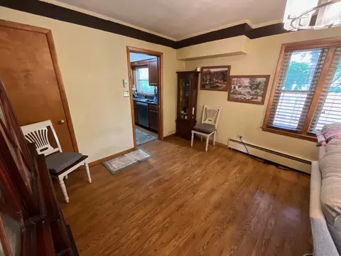 852 Carr St, Elgin, IL 60123 photo 5