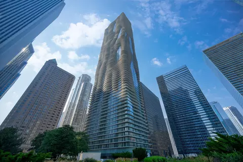 225 N Columbus Dr #6705, Chicago, IL 60601