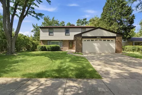 802 E Hackberry Dr, Arlington Heights, IL 60004