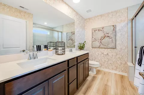 Bath - 2642 Matoon Dr, New Lenox, IL 60451 photo 1 of 2