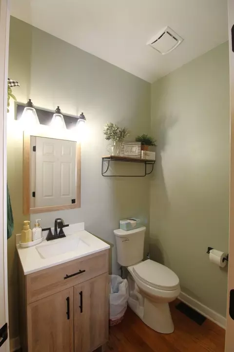 5411 Cobblers Xing, Mchenry, IL 60050 photo 12