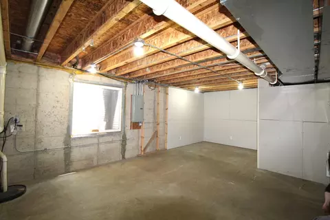 5411 Cobblers Xing, Mchenry, IL 60050 photo 21