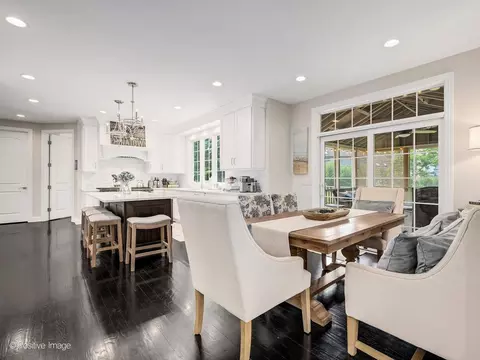 Dining - 148 Hawkins Cir, Wheaton, IL 60189 photo 3 of 4