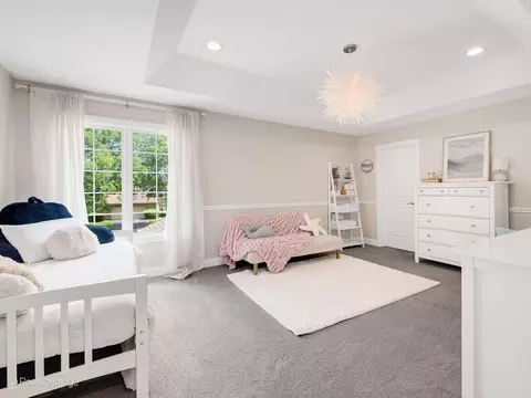 Bedroom - 148 Hawkins Cir, Wheaton, IL 60189 photo 3 of 4