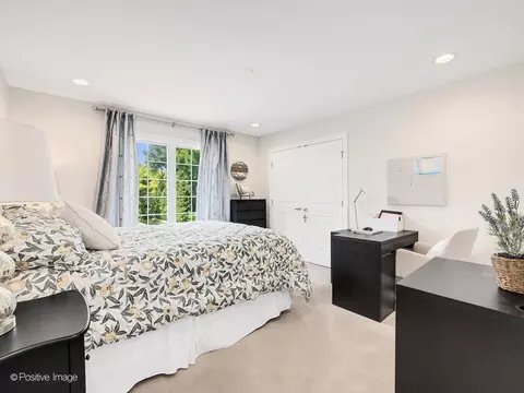 Bedroom - 148 Hawkins Cir, Wheaton, IL 60189 photo 4 of 4