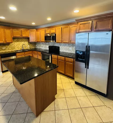 1288 Perry St #02, Des Plaines, IL 60016 photo 2