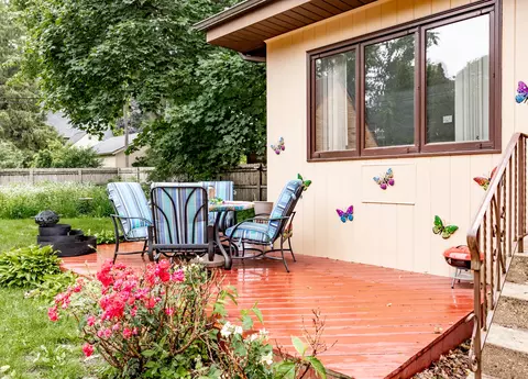 725 Augusta Ave, Elgin, IL 60120 photo 37