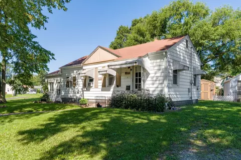 961 24th Ave, Rock Island, IL 61201