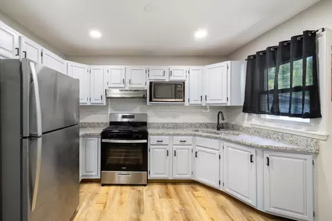 3242 Roesner Dr, Markham, IL 60428 photo 3