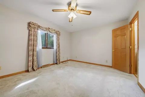 Bedroom - 2087 Blackhawk Ln, Dixon, IL 61021 photo 5 of 6