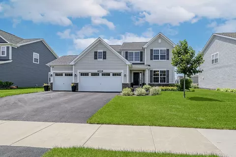 16538 S Sun Meadow Dr, Lockport, IL 60441