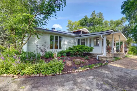 19903 Mcguire Rd, Harvard, IL 60033