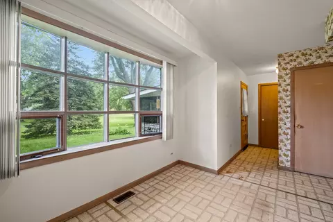 509 69th St, Darien, IL 60561 photo 16