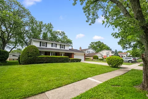 509 69th St, Darien, IL 60561 photo 3