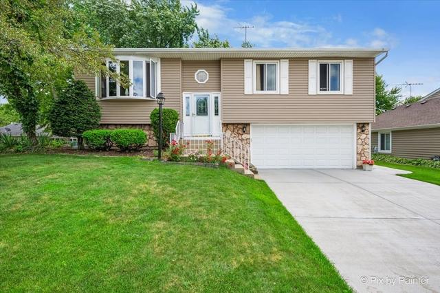 445 Harvest Ln, Roselle, IL 60172