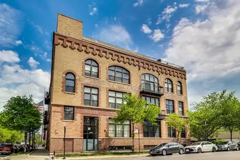 1050 W Hubbard St #1C, Chicago, IL 60642