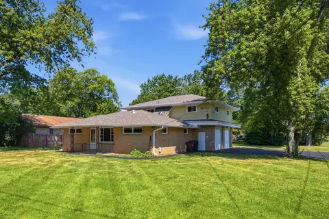 2802 15th St, Winthrop Harbor, IL 60096