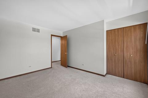 Bedroom - 1093 Brighton Dr, Carol Stream, IL 60188 photo 4 of 8