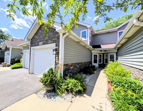 1339 Cranbrook Ct, Schaumburg, IL 60193