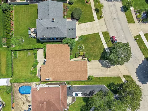 View/Area - 1133 N Thatcher Ln, Addison, IL 60101 photo 3 of 3