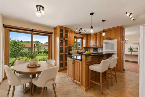 Kitchen - 1133 N Thatcher Ln, Addison, IL 60101 photo 5 of 6