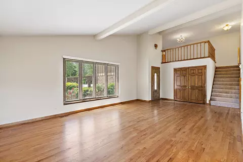Living - 1133 N Thatcher Ln, Addison, IL 60101 photo 2 of 12
