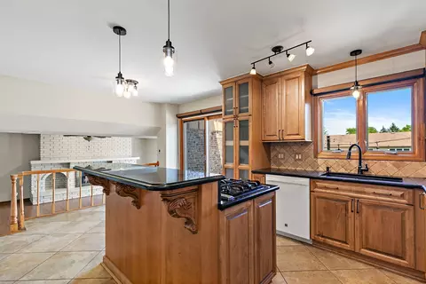 Kitchen - 1133 N Thatcher Ln, Addison, IL 60101 photo 2 of 6